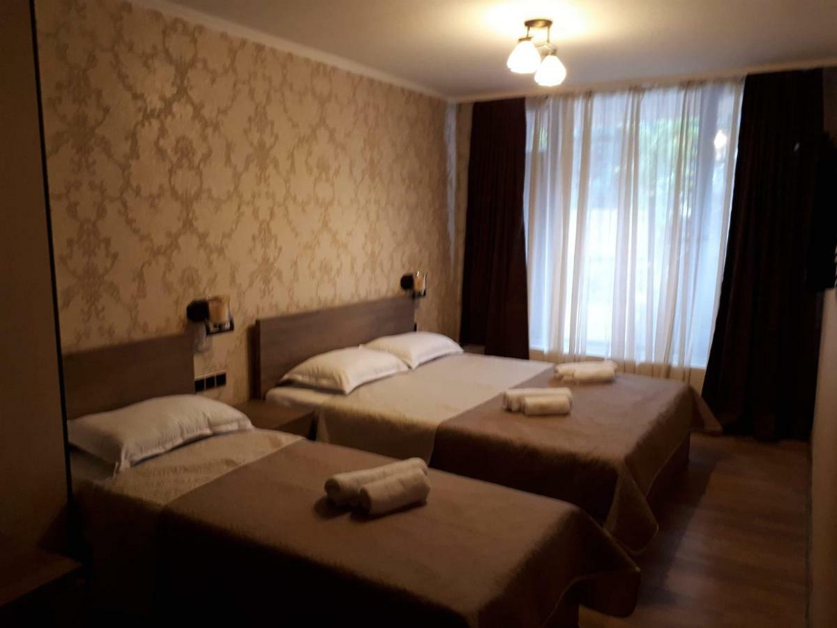 House Lia Hotell Borjomi Exteriör bild