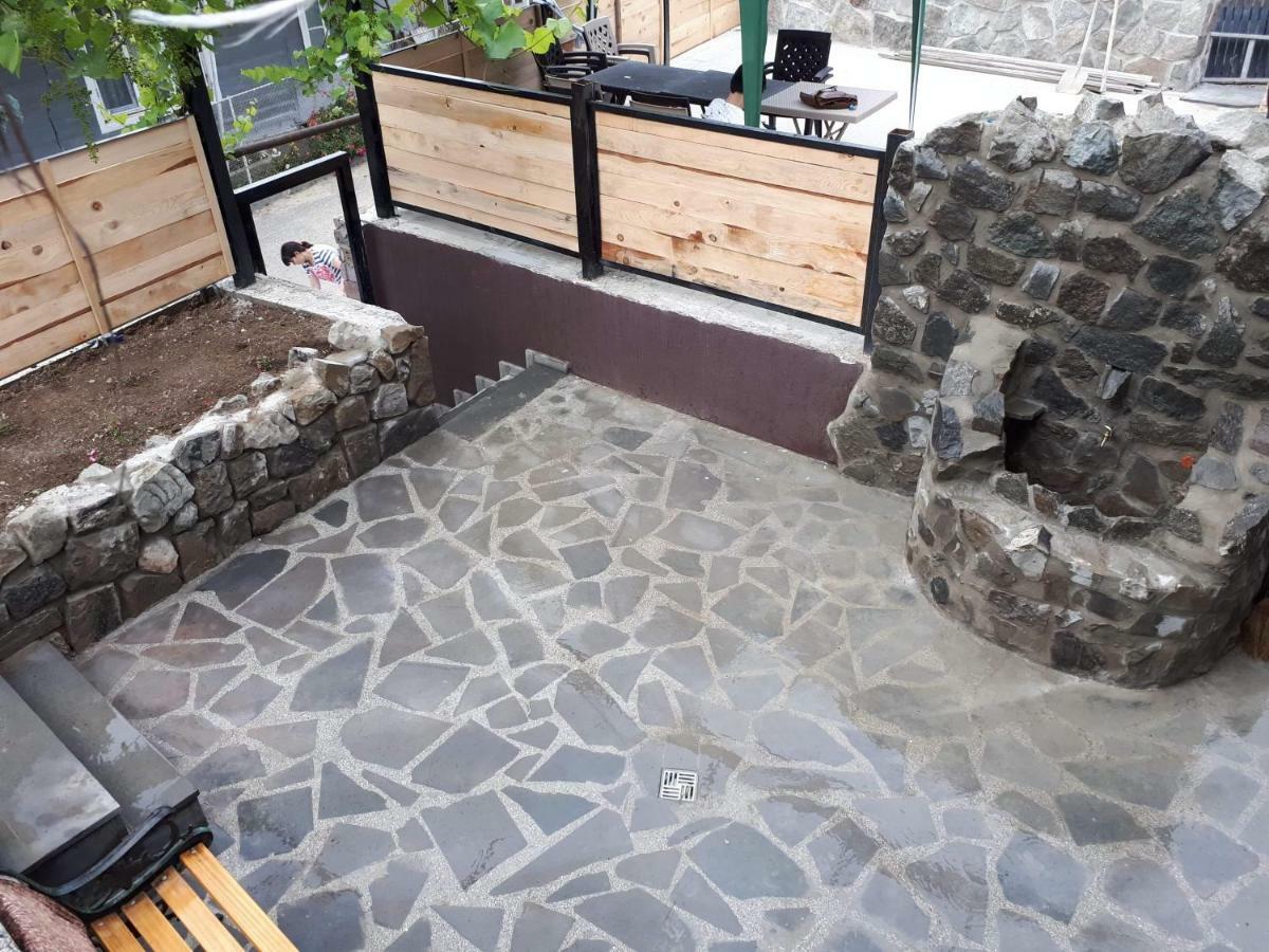 House Lia Hotell Borjomi Exteriör bild